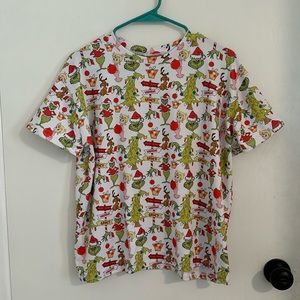 NWOT- Disney grinch shirt oversized